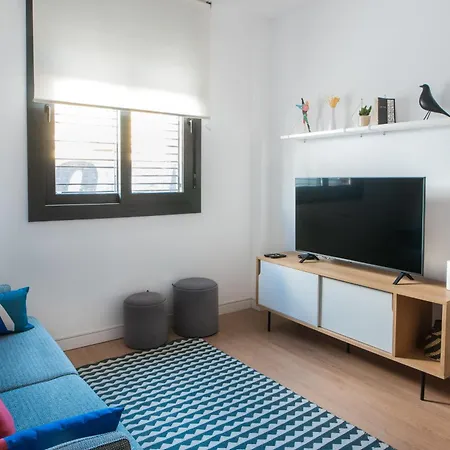 Apartment Cozy Modern Flat Terrace 2 Bedrooms 2 Bathrooms